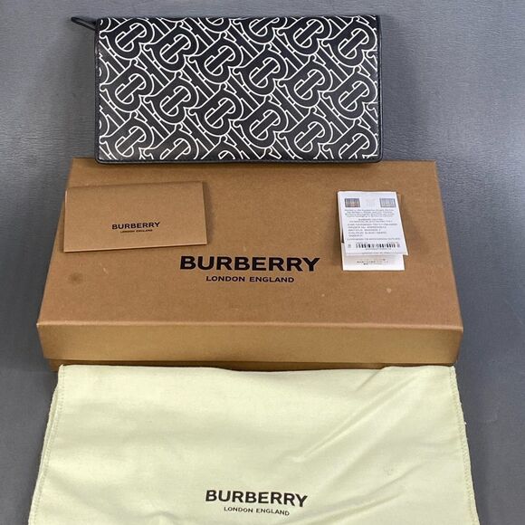 Burberry Long Wallet Black Men's BURBERRY - Picture 1 of 10